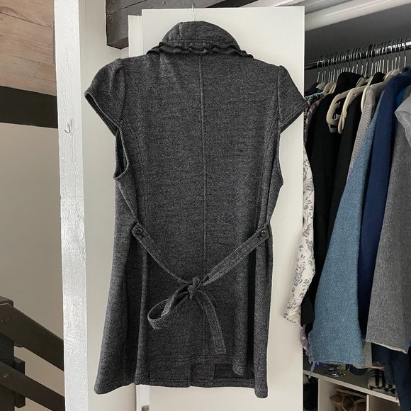 Beautiful and unique grey sweater vest - Picture 3 of 3